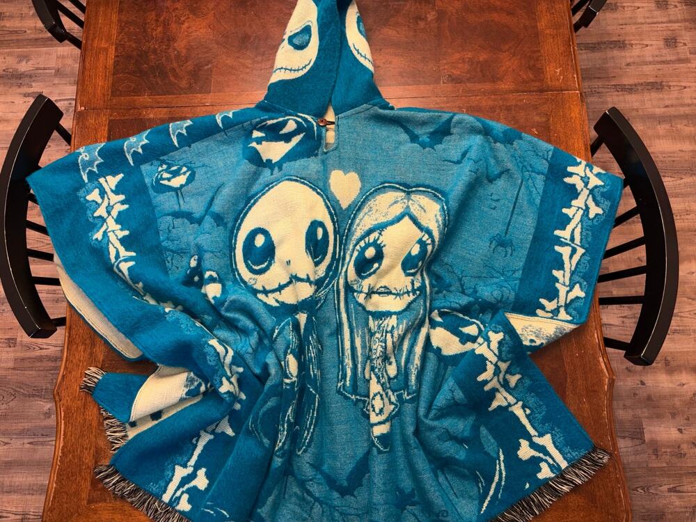 Unique Elitex Ecuador Hooded Poncho Jack & Sally Nightmare Halloween NBC Style